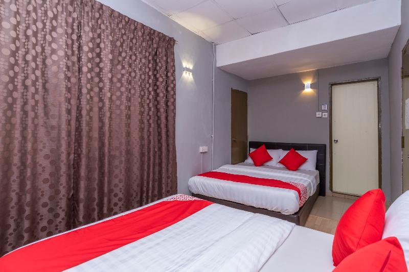 Hotel I 2*