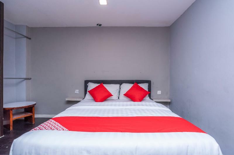 Hotel I